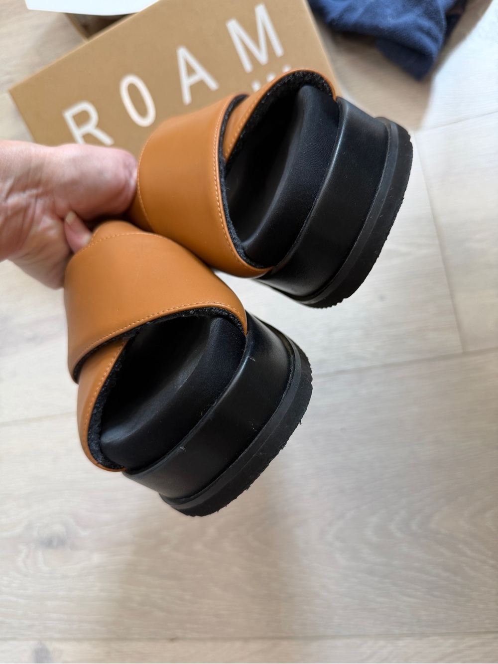 ROAM Cross Stack Cognac Size 6 - Picture 6 of 9